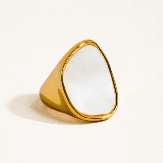 GOLD NATURAL SHELL RING