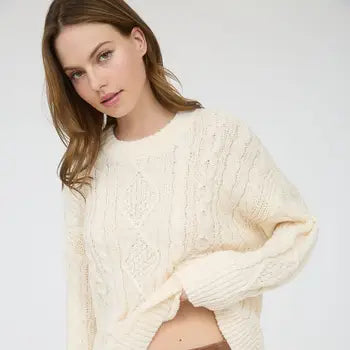 CREWNECK CABLE KNIT